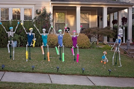 skeletons-wearing-clothes
